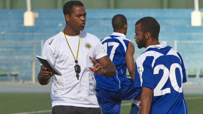Patrick Kluivert debutó como DT con triunfo de Curacao sobre Montserrat rumbo a Rusia 2018