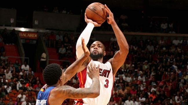 Dwyane Wade logró 40 puntos en victoria de Miami ante los Pistons