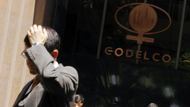 Sindicatos de Codelco rechazan contrato de la empresa con isapre