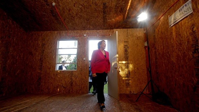 Gobierno enviará 1.200 viviendas de emergencia a zona de catástrofe