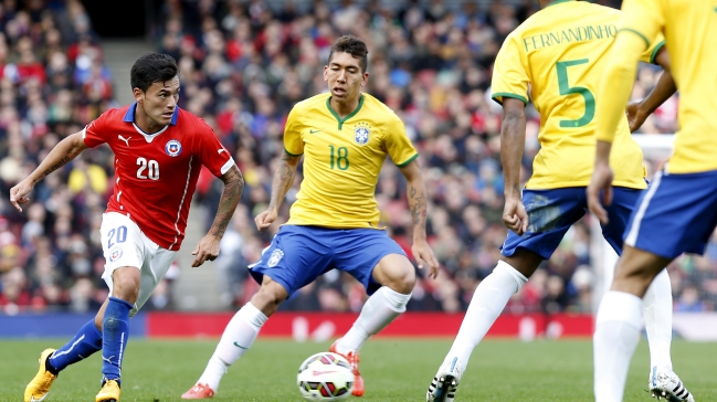 Chelsea entró en la disputa por tener a Charles Aránguiz