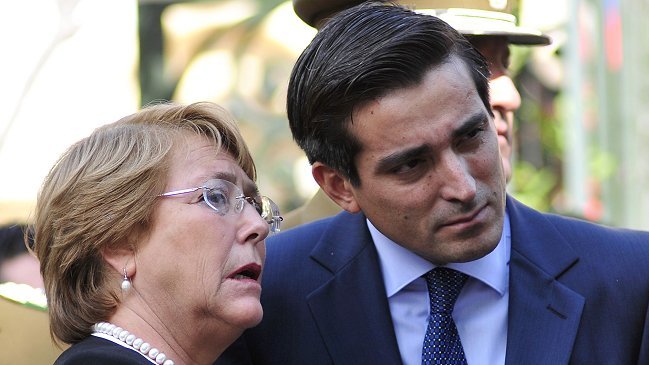 Vinculan a recaudador de la campaña de Bachelet a facturas para SQM