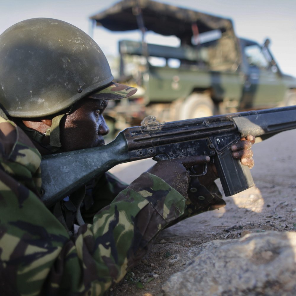 Víctimas de ataque terrorista en Kenia suben a 147