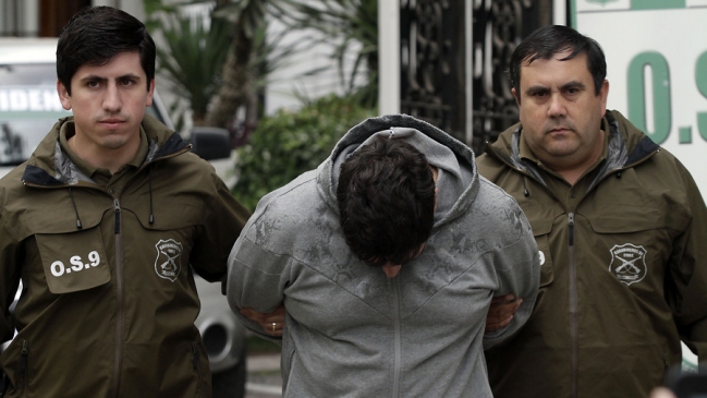 Carabineros detuvo a sujeto acusado de colocar bombas en Santiago