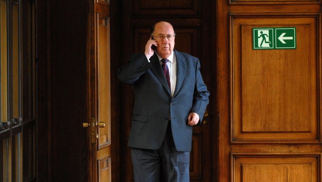 Diputado León por boletas de su hijo a SQM: El daño está hecho