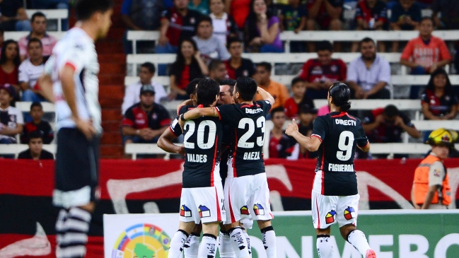 Colo Colo batió a Atlas en México y se acercó a octavos de final en la Libertadores