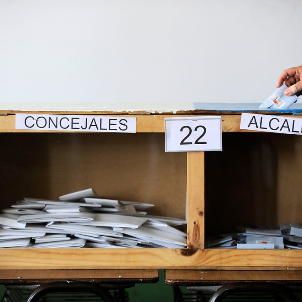 Cámara analiza proyecto que adelanta elecciones municipales de 2016