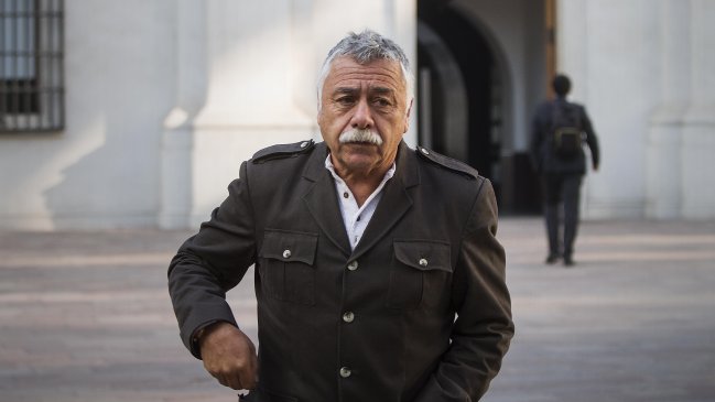 Cancillería informó que Carlos Caszely deja cargo diplomático