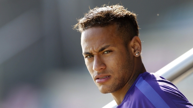 Justicia española pidió cárcel para dirigentes de FC Barcelona por caso Neymar