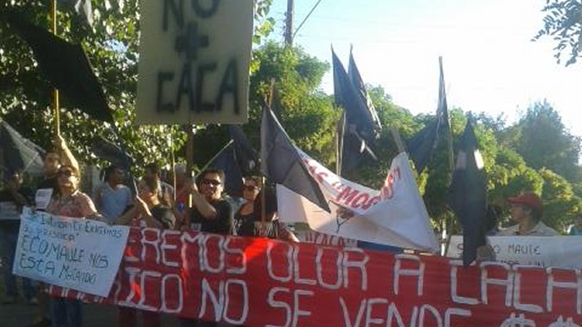 Manifestantes cortaron ruta en Río Claro por malos olores