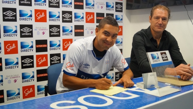 Jeisson Vargas firmó su primer contrato profesional en la UC
