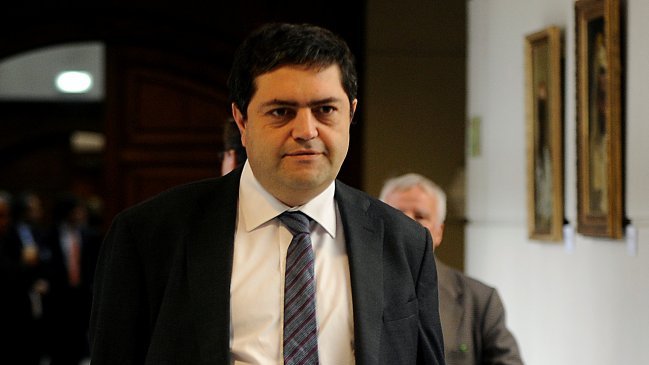 Director del SII: No habrá criterios más duros ni más blandos con políticos