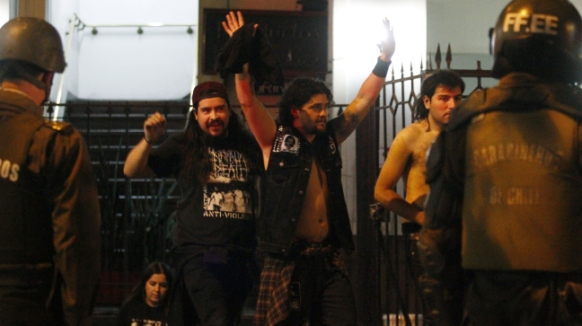 Vocalista de Fiskales Ad-Hok: Lo de anoche se debe a gente mal enfocada