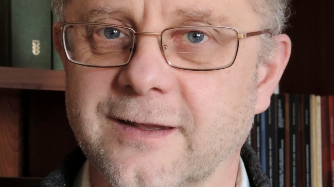 Costadoat continuará en la Universidad Católica pero no hará clases