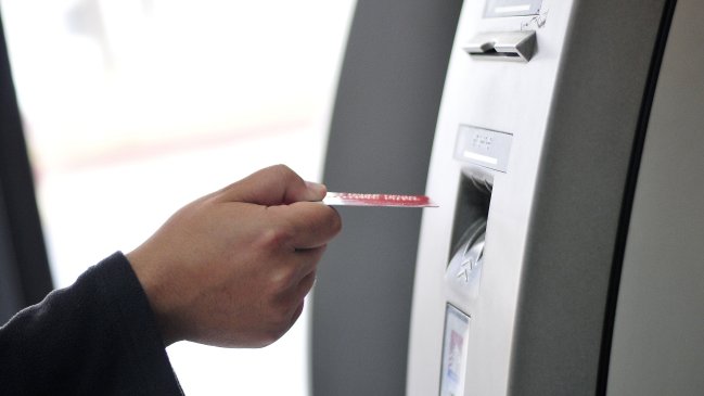 BancoEstado extendió instalación de cajeros automáticos en comisarías