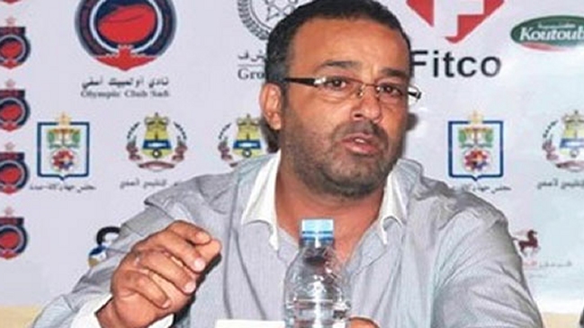 DT marroquí fue suspendido un año por invadir la cancha e insultar a árbitro