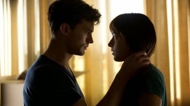 Esposo de E.L James escribirá guión de 