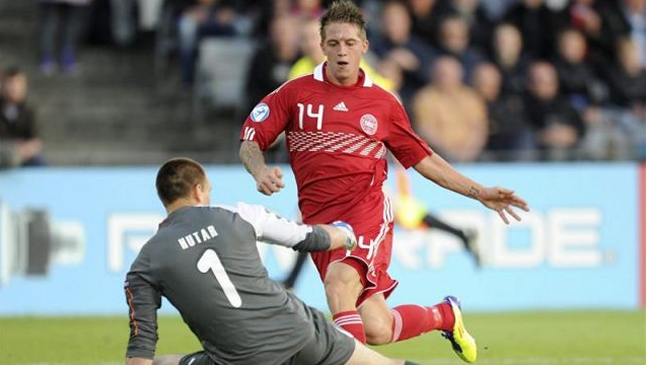 Delantero danés recibió condena condicional acusado de morder a un policía