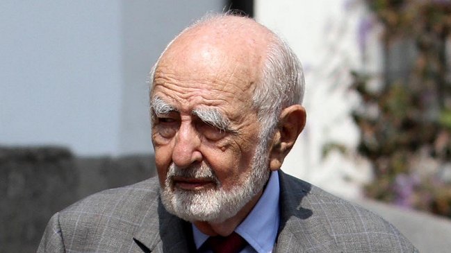 Agustín Edwards respondió ante expulsión del Colegio de Periodistas