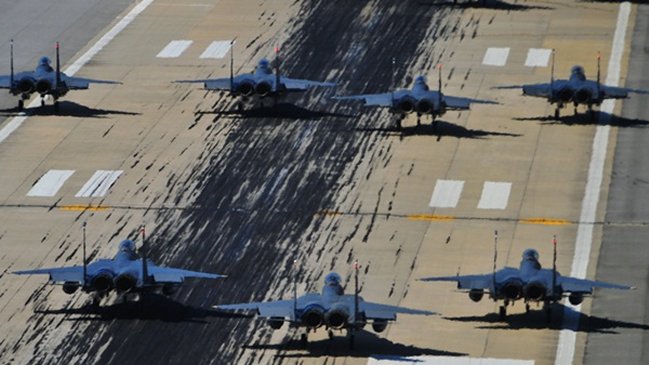 Corea del Sur y Estados Unidos concluyeron maniobras militares a gran escala