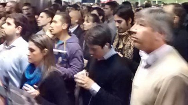 Persona que cayó a las vías generó problemas en Línea 5 del Metro