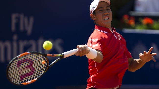 Kei Nishikori sigue firme en la defensa de su título en Barcelona