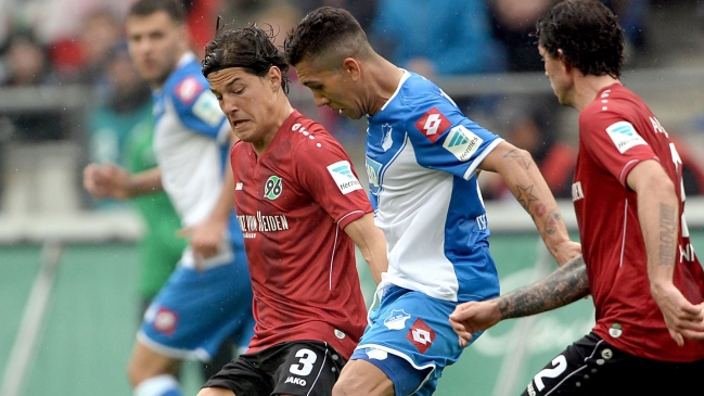 Hannover 96 de Miiko Albornoz tropezó y se enredó con el descenso en Alemania