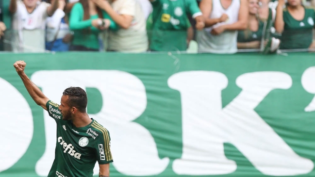 Palmeiras de Jorge Valdivia venció a Santos en la final de ida del Campeoanto Paulista