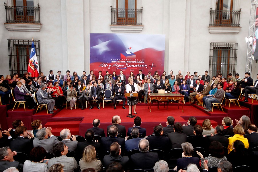 Encuesta: Este año será peor que 2014 para el Gobierno