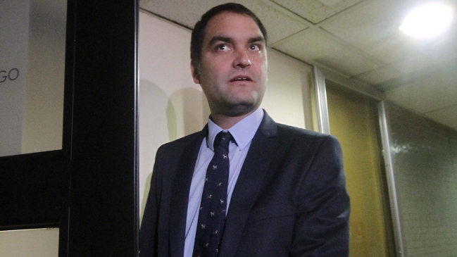 Diputado Macaya ante anuncio de Bachelet: ¿Es esto o no una Asamblea Constituyente?