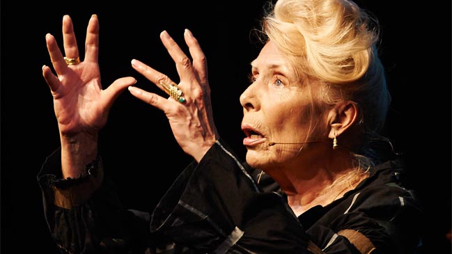 Desmienten que la cantante Joni Mitchell esté en coma