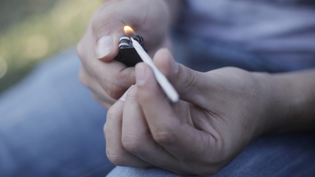 Chile es el país con mayor consumo de marihuana en etapa escolar