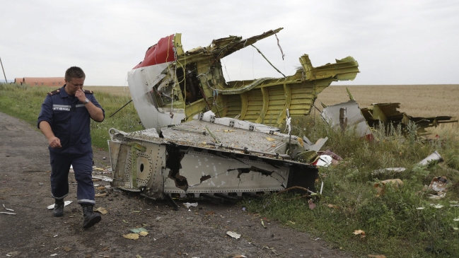 Concluyó recuperación de restos del avión MH17 derribado en Ucrania