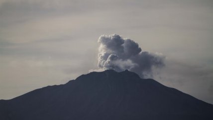   La vista del volcán Calbuco desde Puerto Varas 