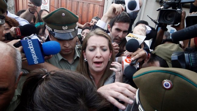 Correos de Compagnon revelan contacto con inversionista mexicano hasta enero