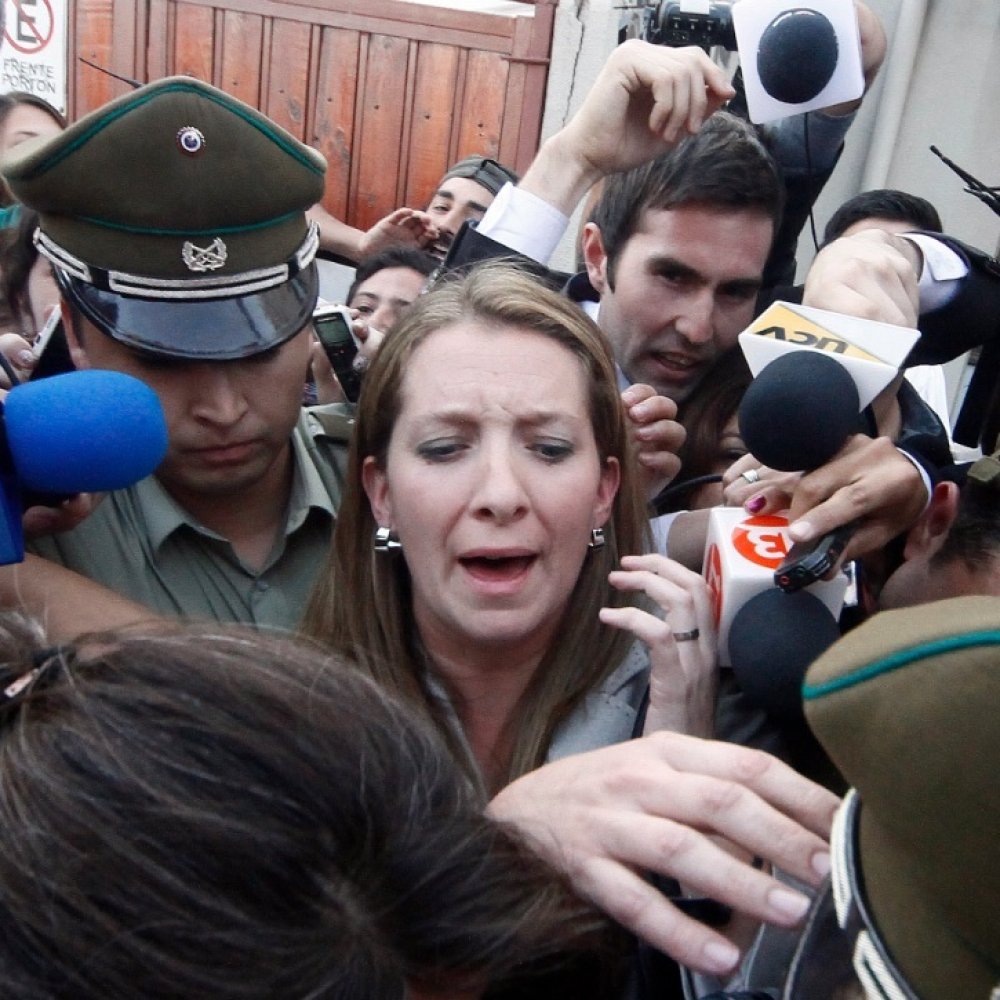 Correos de Compagnon revelan contacto con inversionista mexicano hasta enero