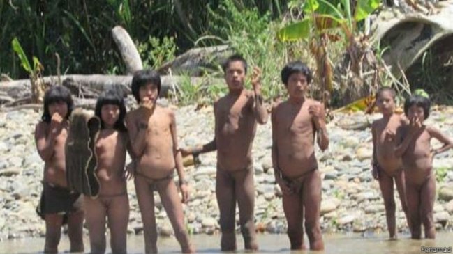 ¿Por qué una tribu aislada ataca a comunidades en Perú con arcos y flechas?