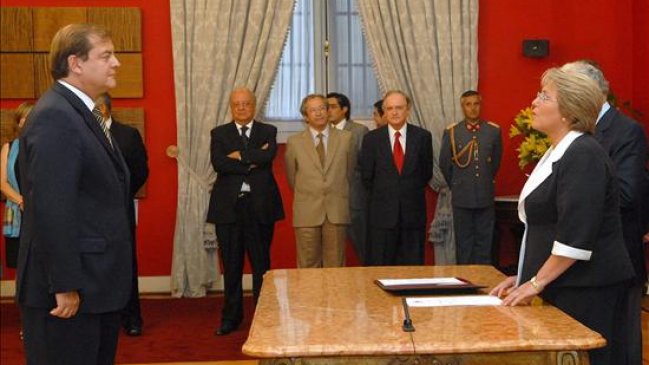 Michelle Bachelet y los cambios de gabinete, una historia de luces y sombras