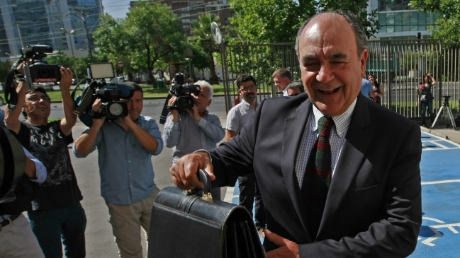 Defensor: Cardemil no sabía que boletas se usarían para delitos tributarios