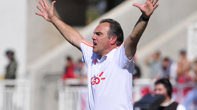 Martín Lasarte: Chile es un equipo al que le falta equilibrio