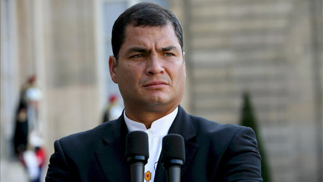 Presidente ecuatoriano se opone a filme de Brad Pitt