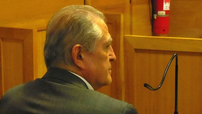 Sename se querelló contra funcionario público acusado de almacenar pornografía infantil