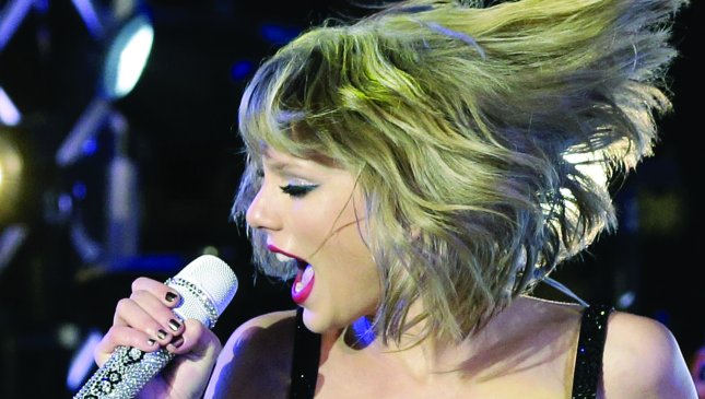Cantante Taylor Swift fue la gran ganadora de los Billboard 2015