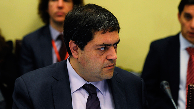 Gobierno pidió la renuncia al director del Servicio de Impuestos Internos