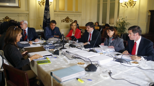 Comisión de Salud del Senado despachó 