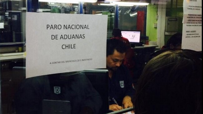 Funcionarios de Aduanas iniciaron paro indefinido este miércoles