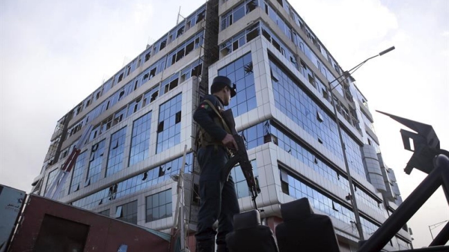 Al menos 60 niñas fueron intoxicadas en una escuela en Afganistán