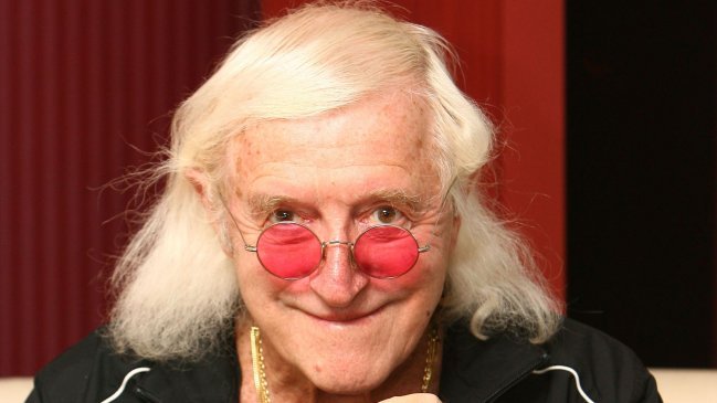 Policía británica maneja lista de 261 famosos sospechosos de abuso sexual