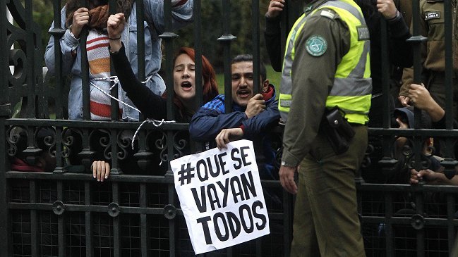 Veinte jóvenes fueron detenidos por protestar en el ex Congreso