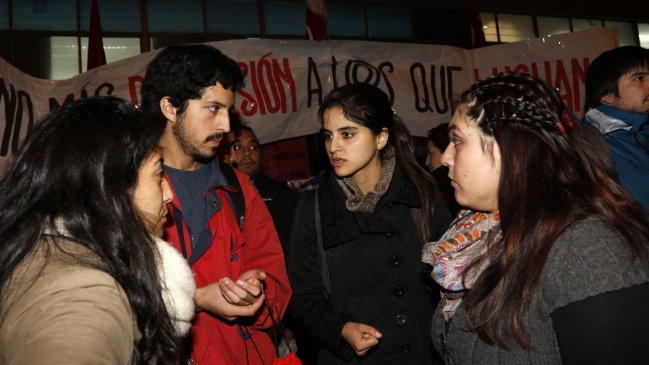 Confech emplazó al Gobierno por represión policial del 21 de mayo
